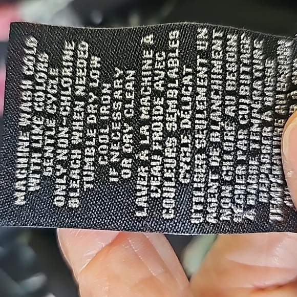 Catherine Malandrino blouse, size 2X. Black with roses and lovely blue birds. - Picture 11 of 12